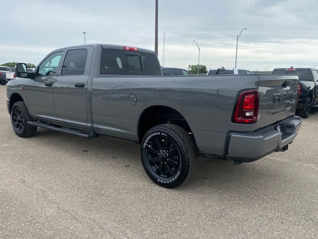 2026 RAM Ram 2500 RAM 2500 BLACK EXPRESS CREW CAB 4X4 8' BOX