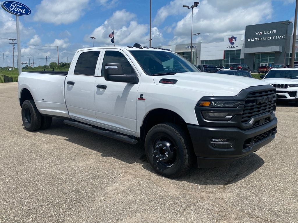 2026 RAM Ram 3500 RAM 3500 TRADESMAN CREW CAB 4X4 8' BOX