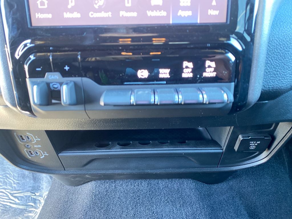 2026 RAM Ram 3500 RAM 3500 TRADESMAN CREW CAB 4X4 8' BOX