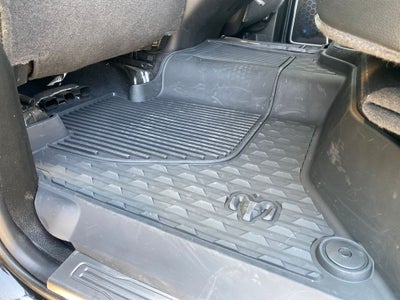 2021 RAM 3500 Laramie Crew Cab 4x4 8' Box
