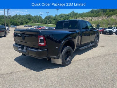 2022 RAM 3500 Limited Crew Cab 4x4 8' Box