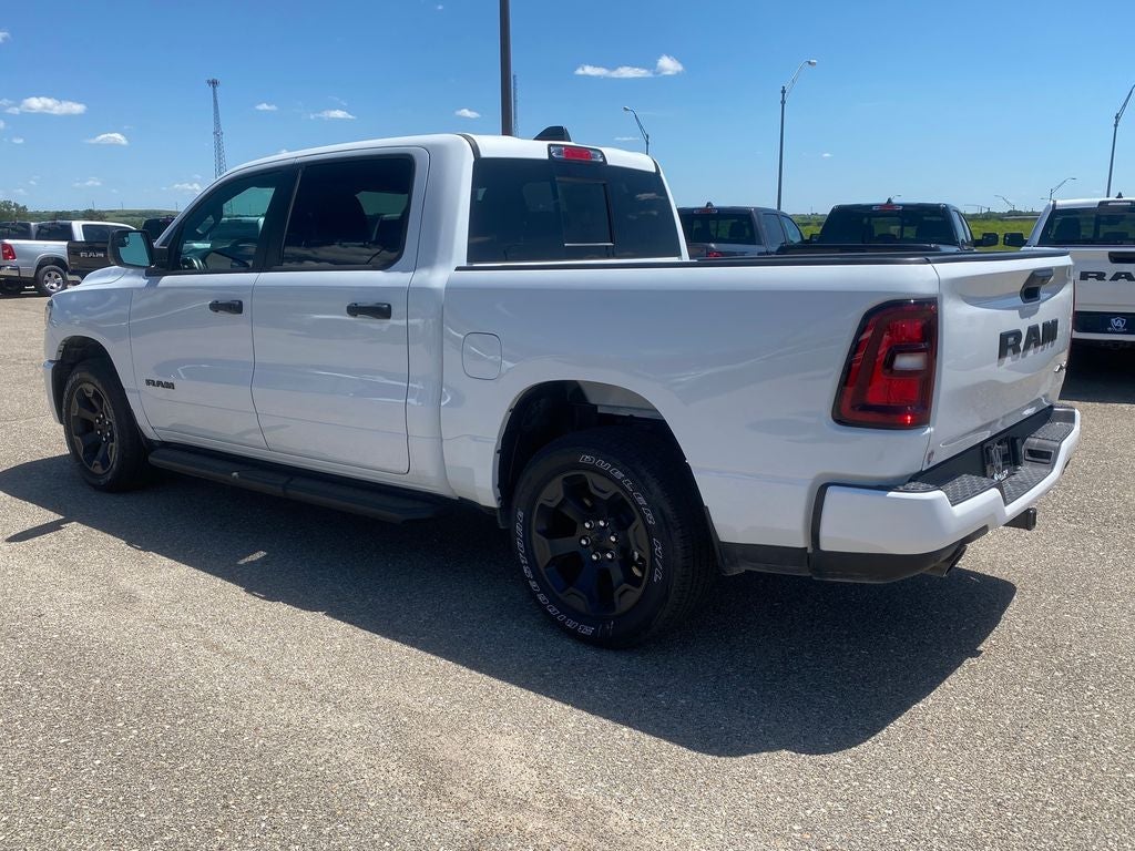2026 RAM Ram 1500 RAM 1500 EXPRESS CREW CAB 4X4 5'7' BOX