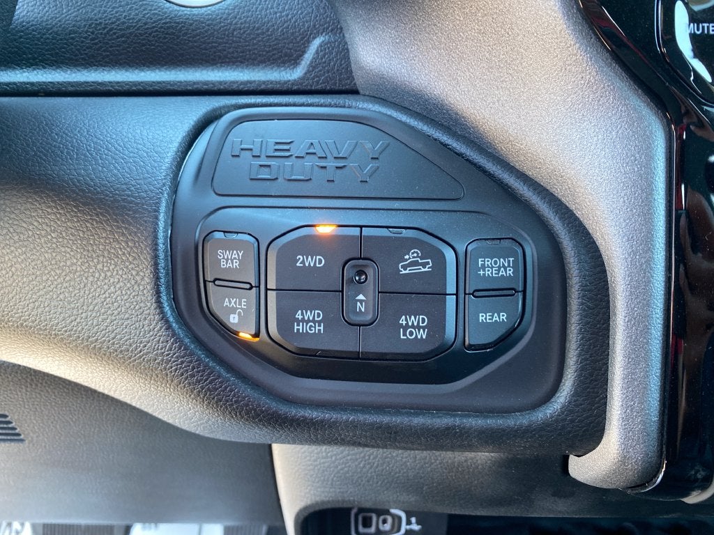 2026 RAM Ram 2500 RAM 2500 TRADESMAN CREW CAB 4X4 6'4' BOX