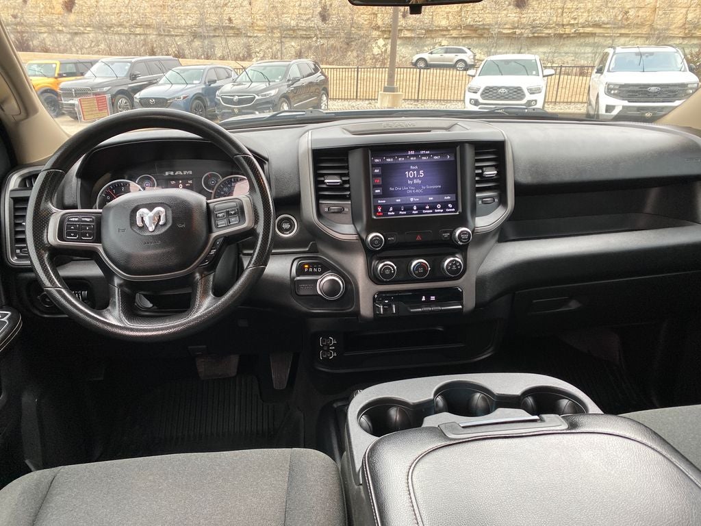 2020 RAM 2500 Tradesman Crew Cab 4X4 6'4' Box