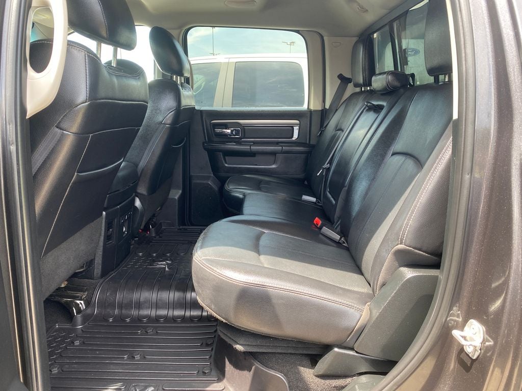 2018 RAM 2500 Laramie Crew Cab 4x4 6'4' Box