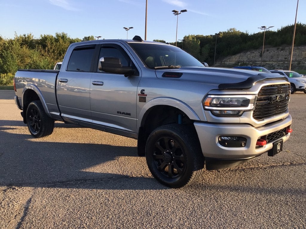 2022 RAM 2500 Laramie Crew Cab 4x4 6'4' Box
