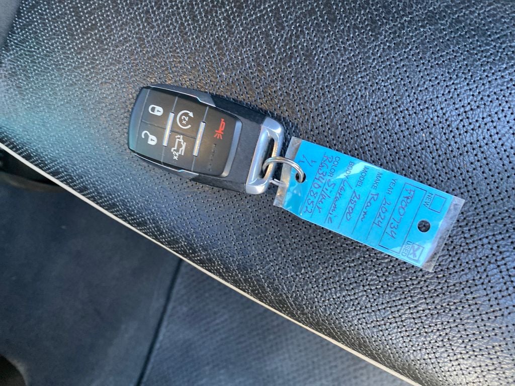 2024 RAM 2500 Laramie Crew Cab 4x4 6'4' Box