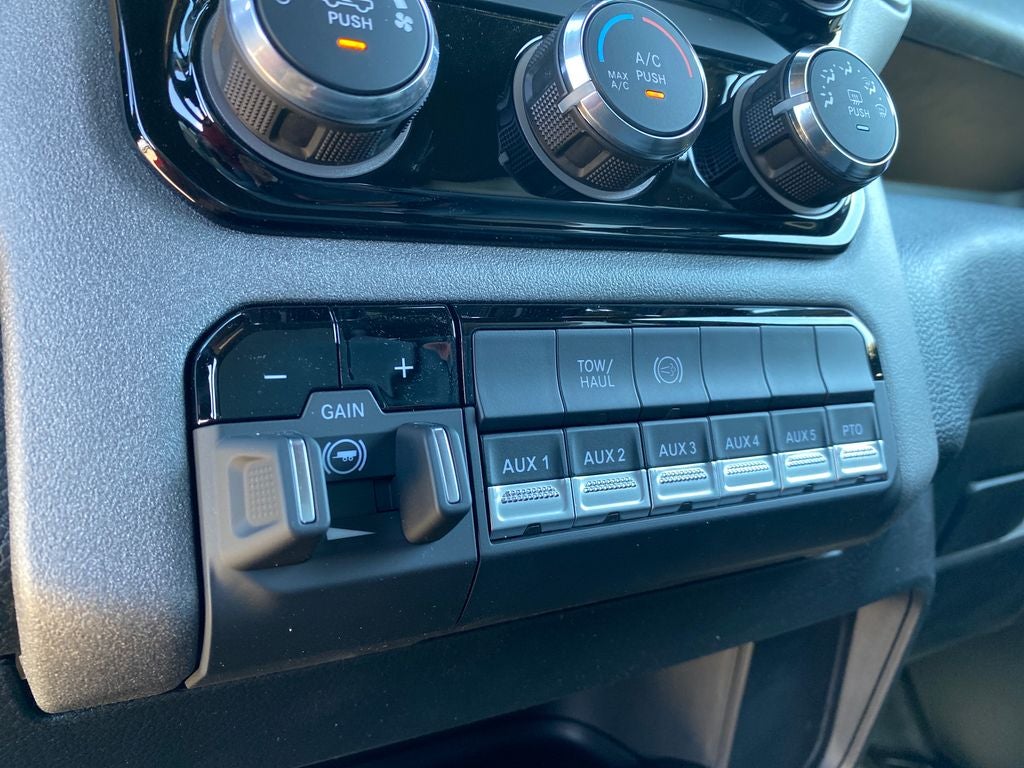 2026 RAM 4500 Chassis RAM 4500 TRADESMAN CHASSIS CREW CAB 4X4 84' CA