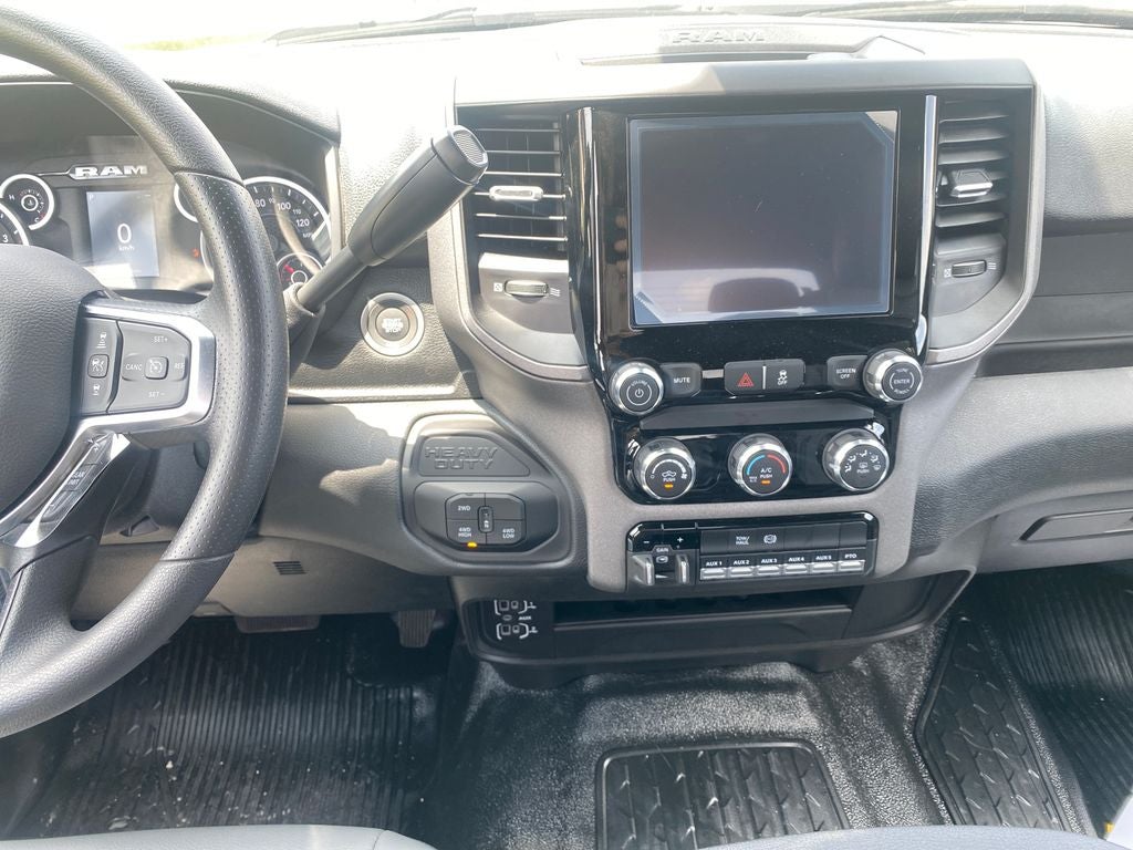 2026 RAM Ram 3500 Chassis Cab RAM 3500 TRADESMAN CREW CAB CHASSIS 4X4 60' CA