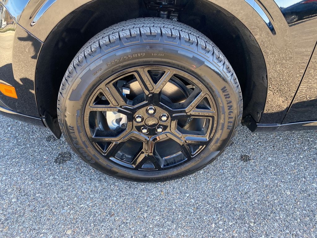 2025 Ford Maverick Lobo Standard