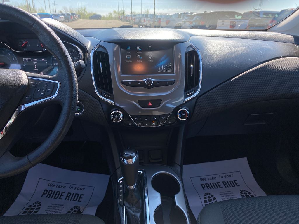 2017 Chevrolet Cruze LT Auto