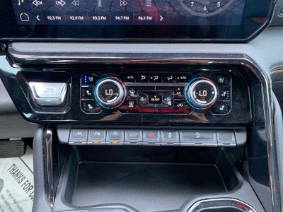 2024 GMC Sierra 1500 4WD Crew Cab Short Box AT4