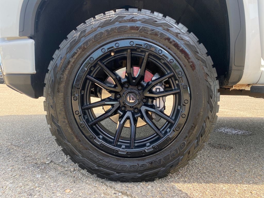 2024 GMC Sierra 1500 4WD Crew Cab Short Box AT4