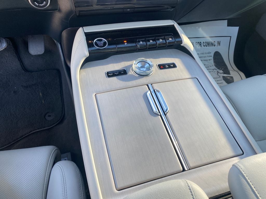 2025 Lincoln Navigator Reserve