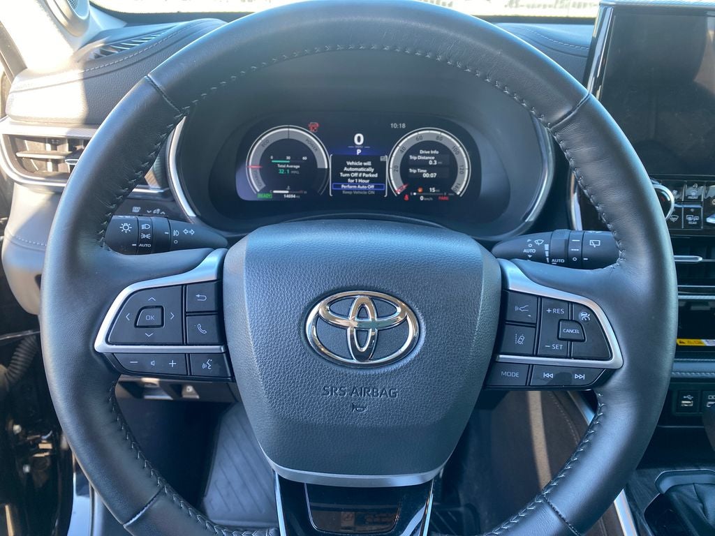 2024 Toyota Highlander Hybrid Platinum