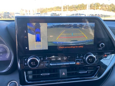 2024 Toyota Highlander Hybrid Platinum