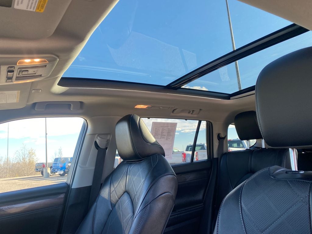 2024 Toyota Highlander Hybrid Platinum