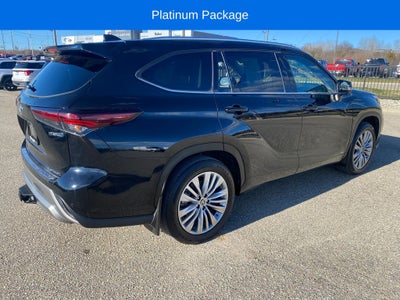 2024 Toyota Highlander Hybrid Platinum