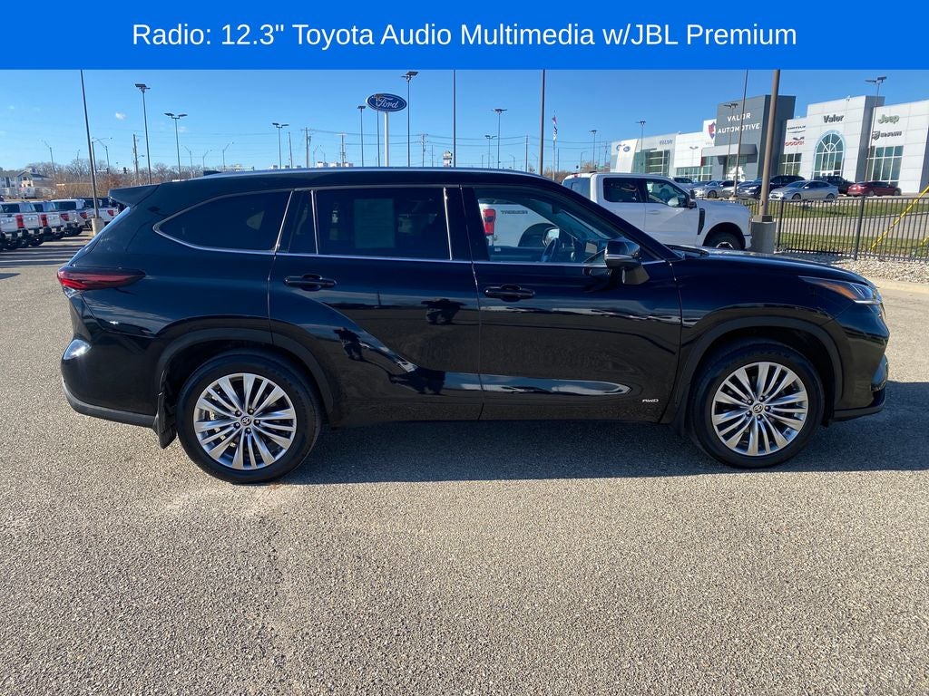 2024 Toyota Highlander Hybrid Platinum