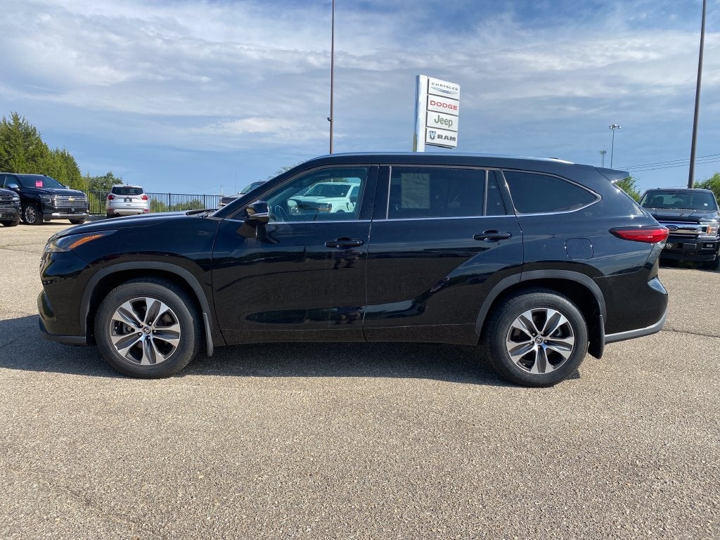 2021 Toyota Highlander XLE
