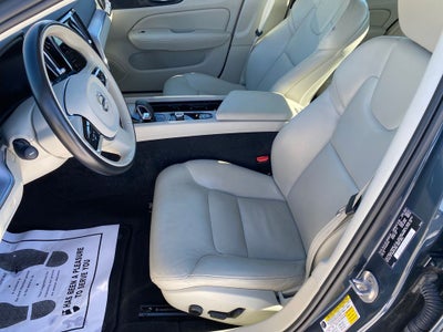 2024 Volvo S60 B5 Core Dark Theme