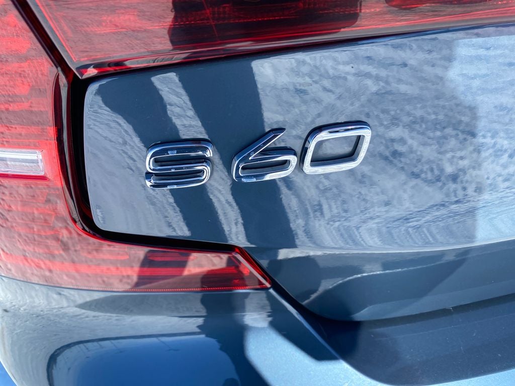 2024 Volvo S60 B5 Core Dark Theme