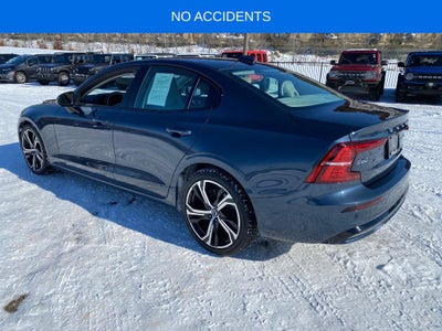 2024 Volvo S60 B5 Core Dark Theme