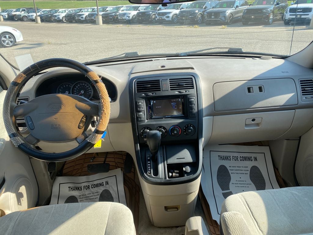 2005 Kia Sedona LX