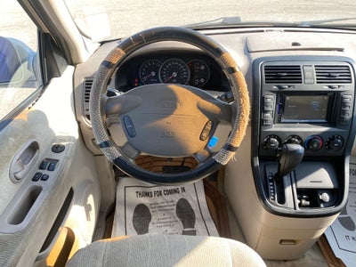 2005 Kia Sedona LX