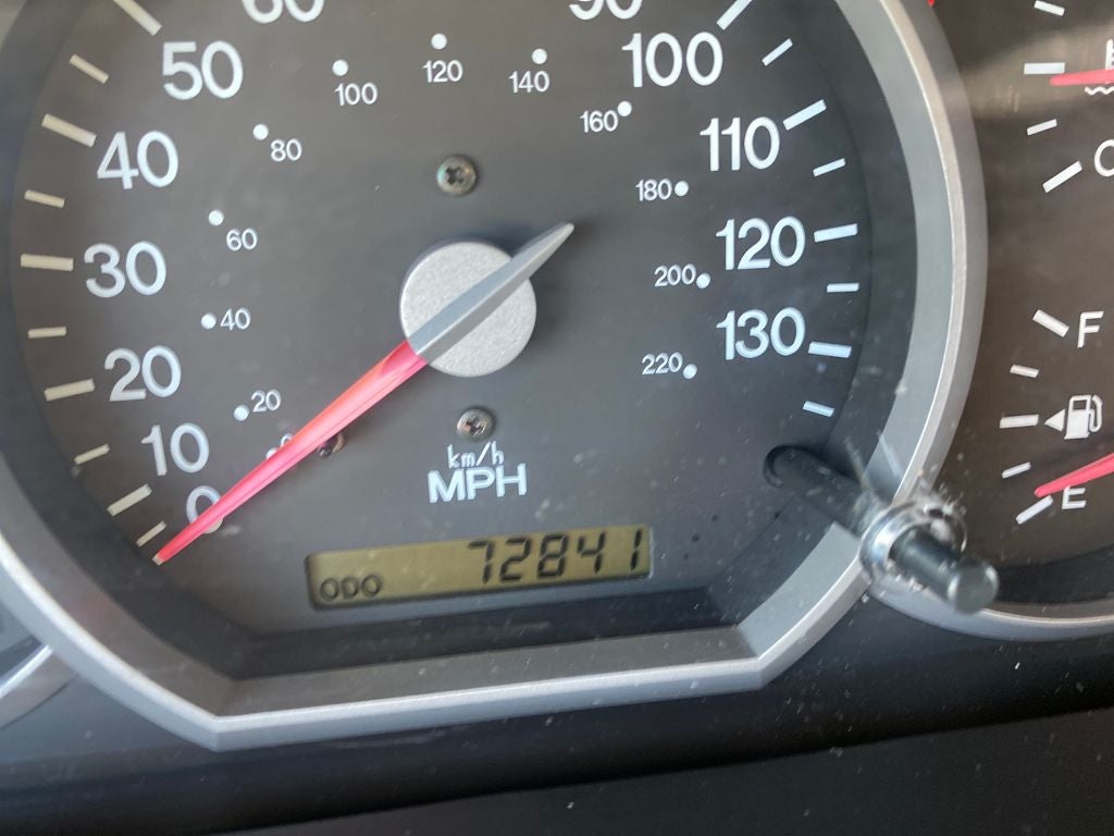 2005 Kia Sedona LX