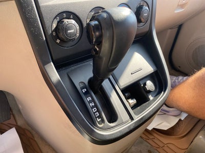 2005 Kia Sedona LX