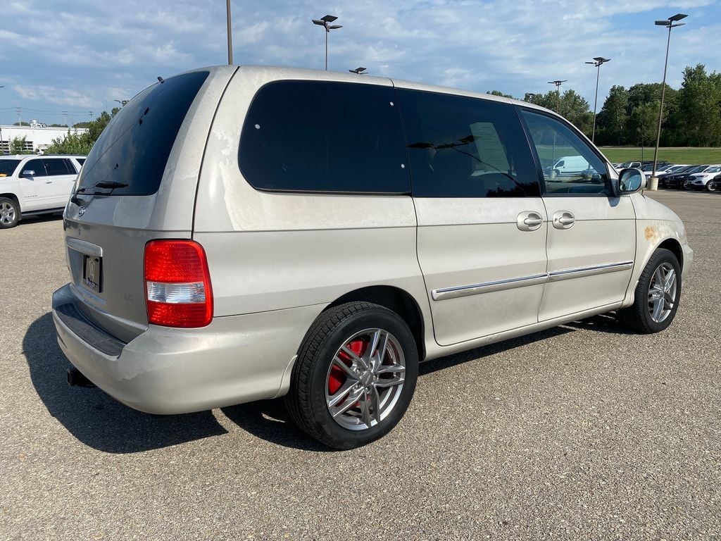 2005 Kia Sedona LX