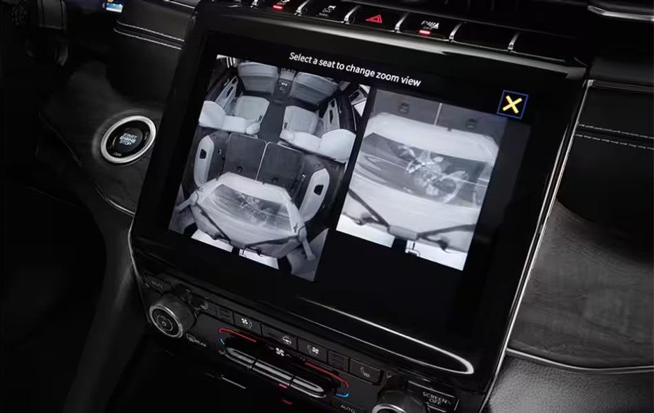 The grand cherokee safety features.